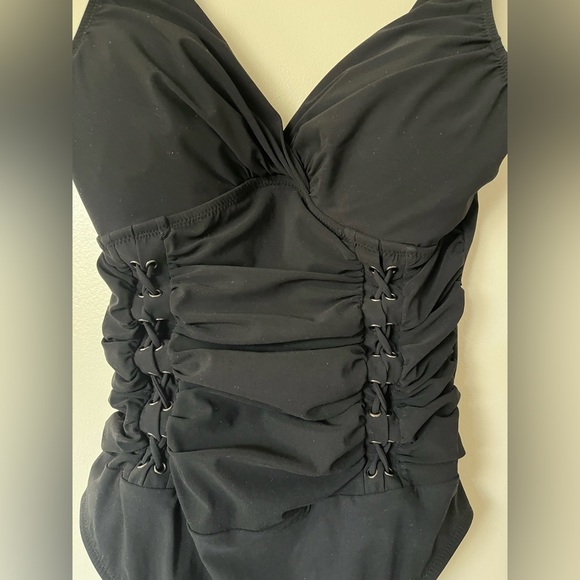 PROFILE BY GOTTEX MOTO LACE UP V-NECK SHIRRED UNDERWIRE ONE PIECE SWIMSUIT - Picture 5 of 11